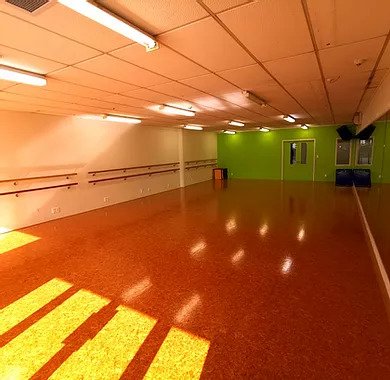 Green dance studio for hire